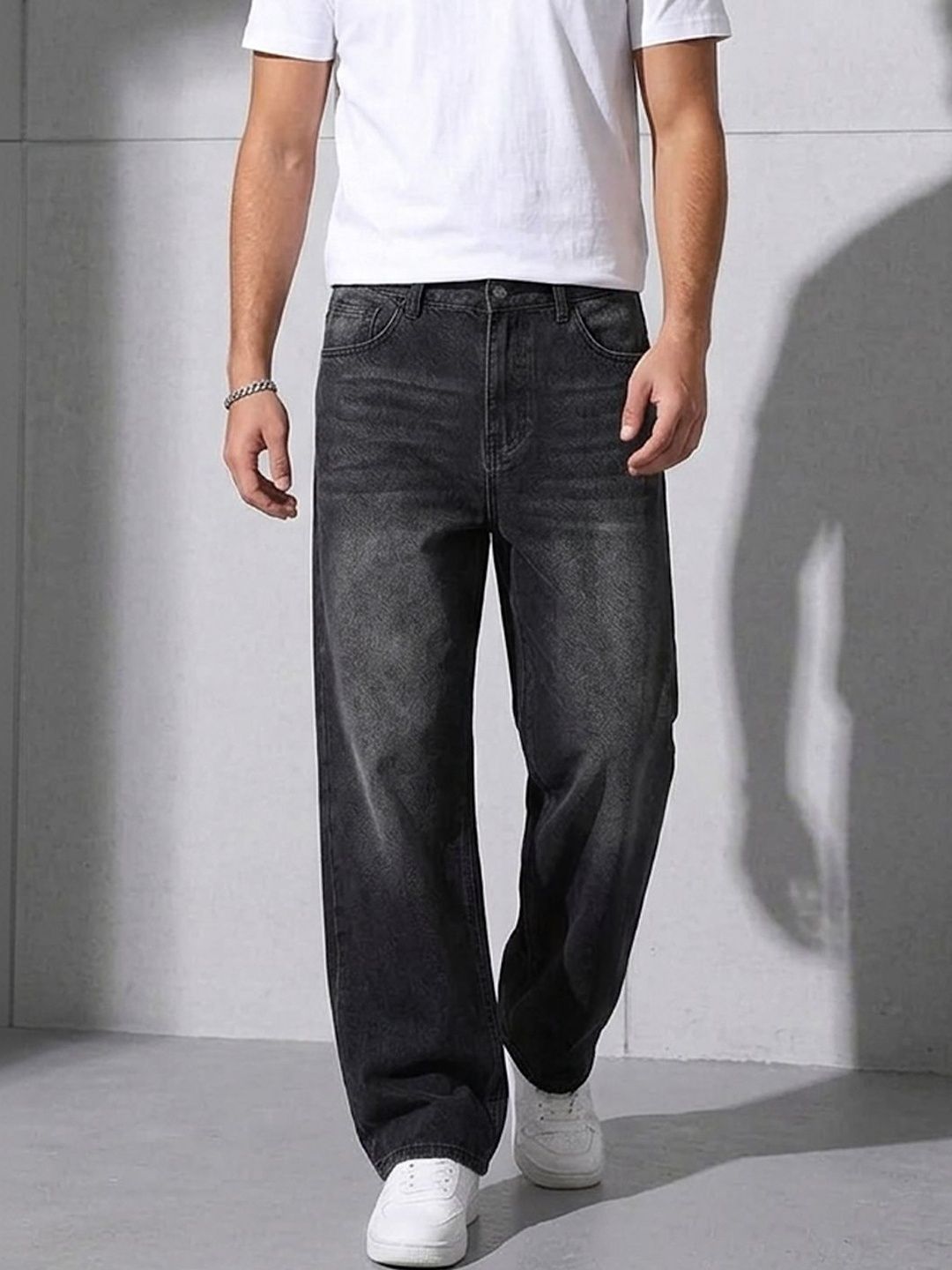 StyleCast Men Comfort Mid-Rise Light Fade Jeans