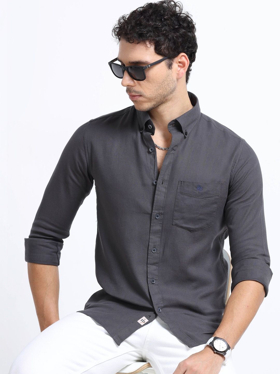 FashionDistrict Men Relaxed Casual Shirt