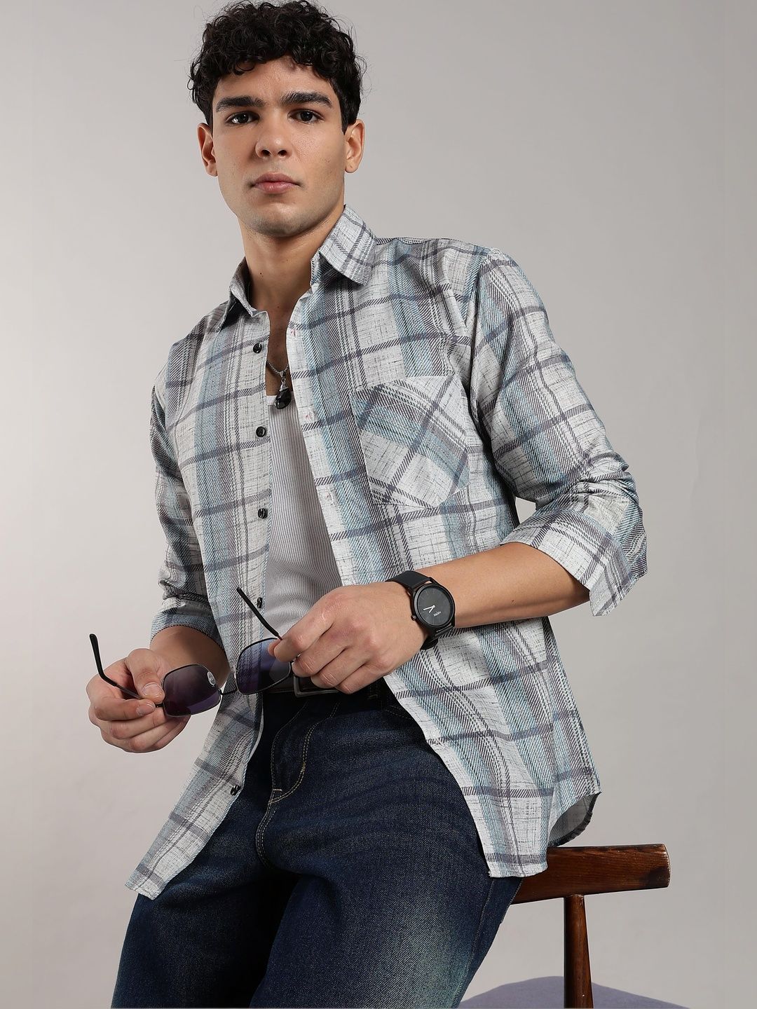 ROOPKAR ROOPKAR Men Comfort Checked Casual Shirt