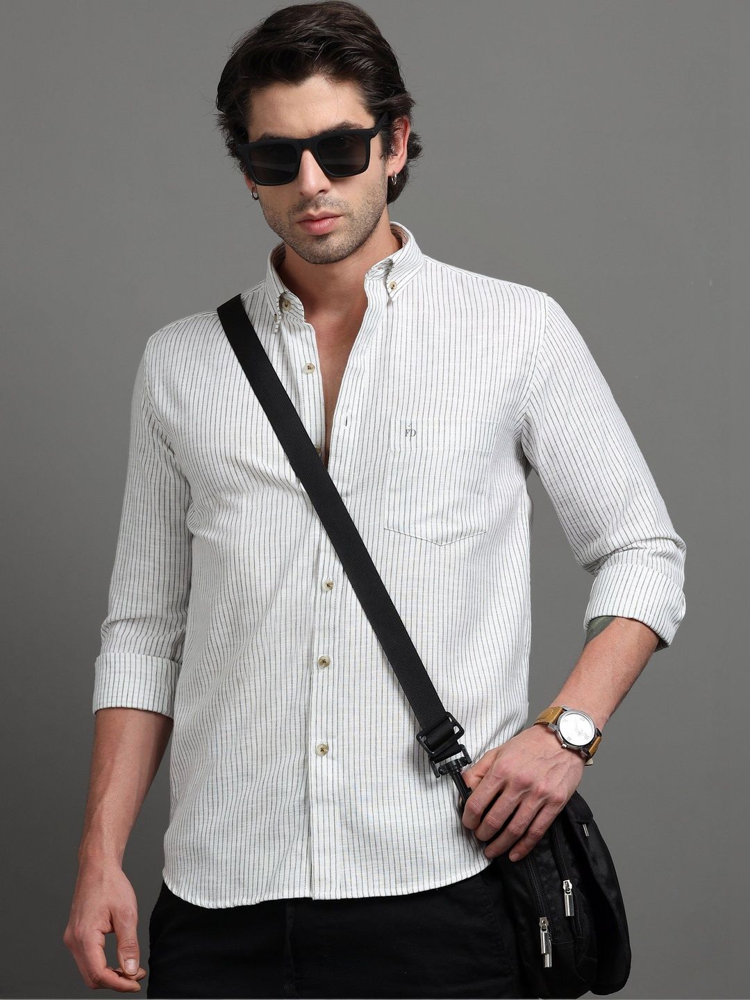 FashionDistrict Men Relaxed Striped Casual Shirt
