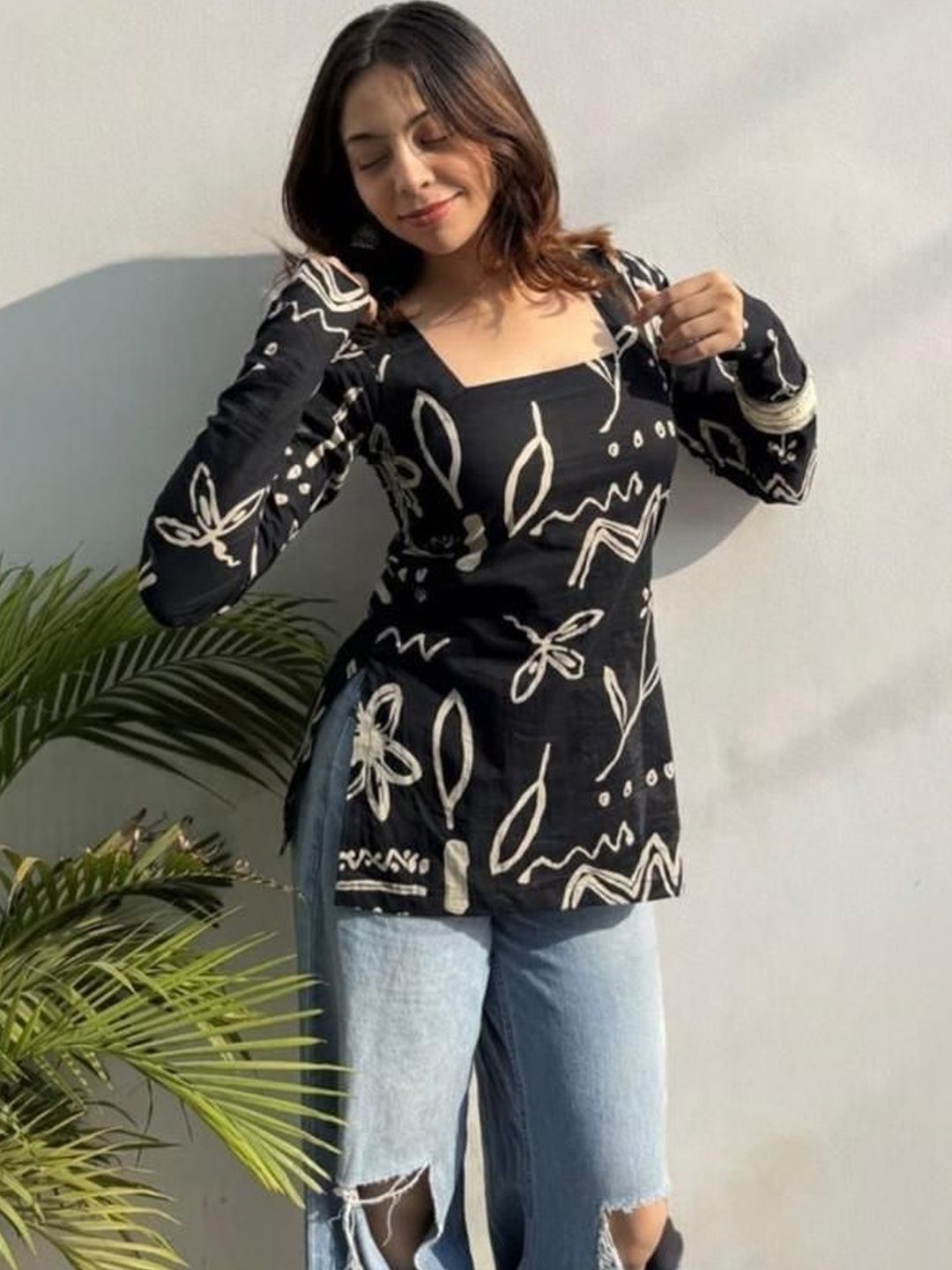HERE&NOW X fwd Printed Square Neck Kurti