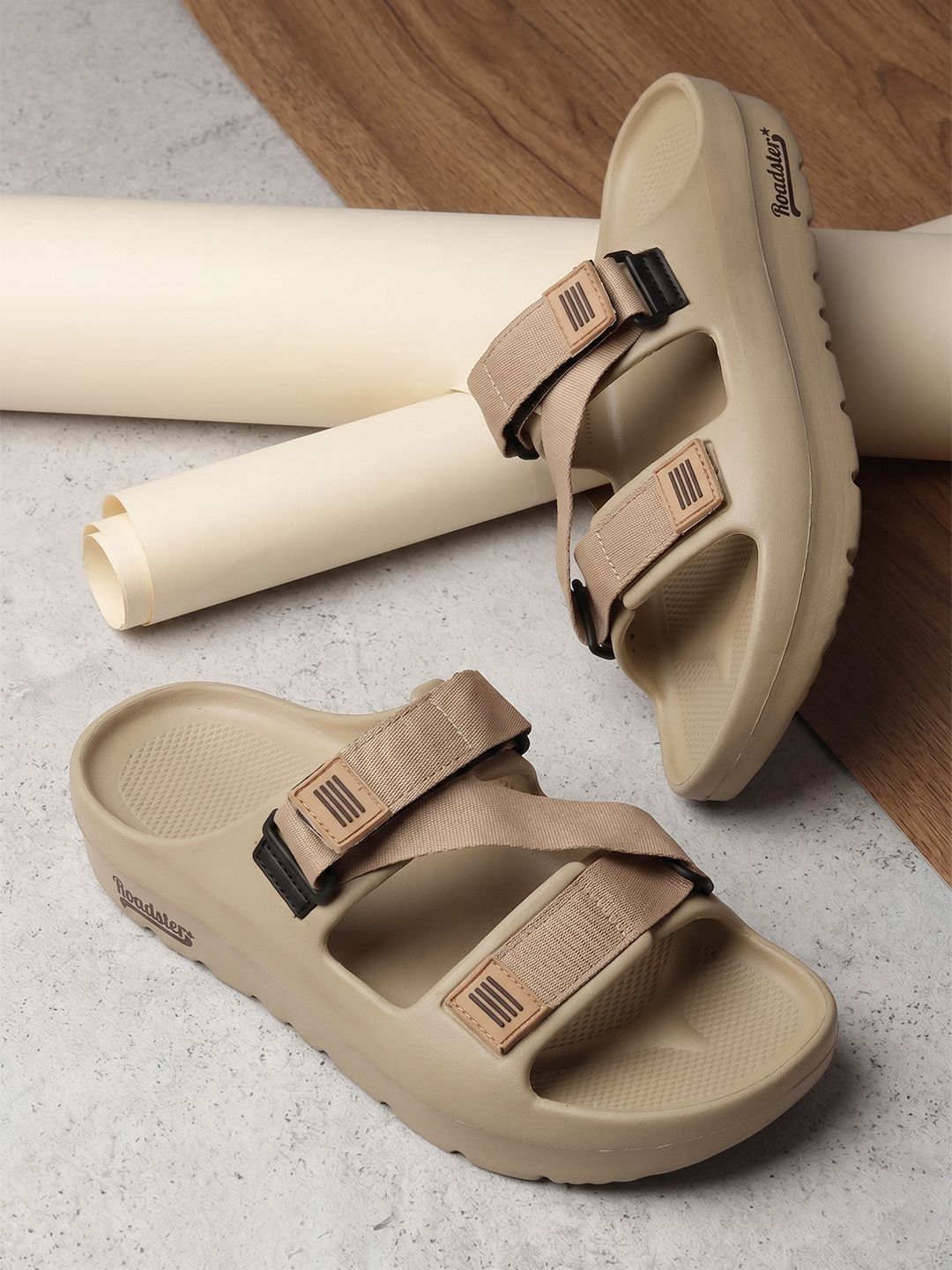 Roadster Men Sliders