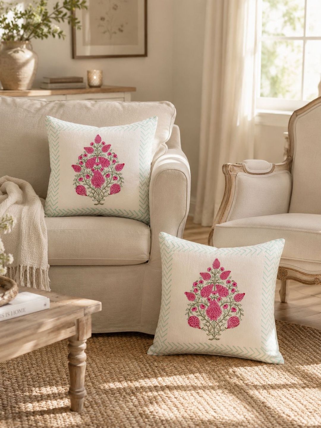 Clasiko Studio 2 Pieces Floral Printed Square Cushion Covers