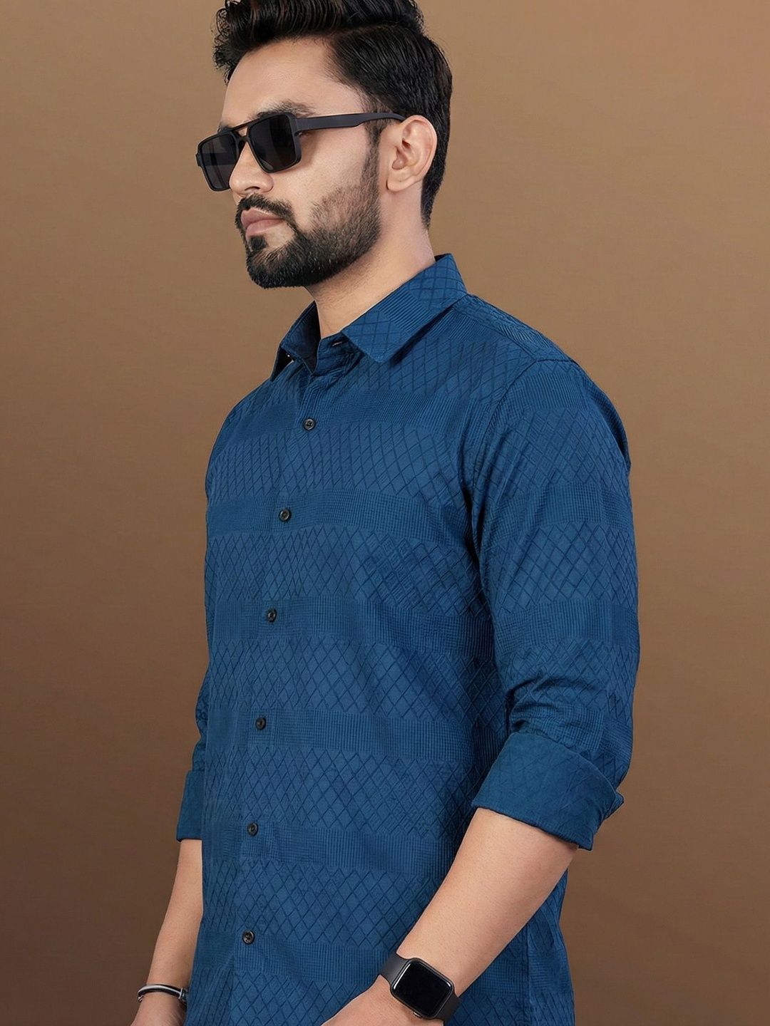 WEARICH Comfort Textured Spread Collar Long Sleeves Slim Fit Shirt