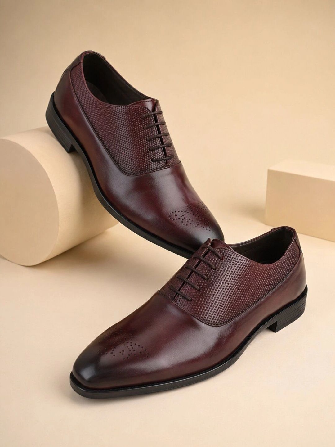 House of Pataudi Men Leather Formal Oxfords