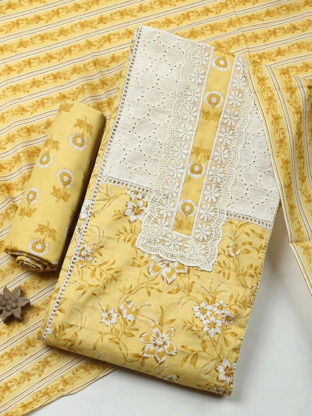 Meena Bazaar Printed Unstitched Dress Material