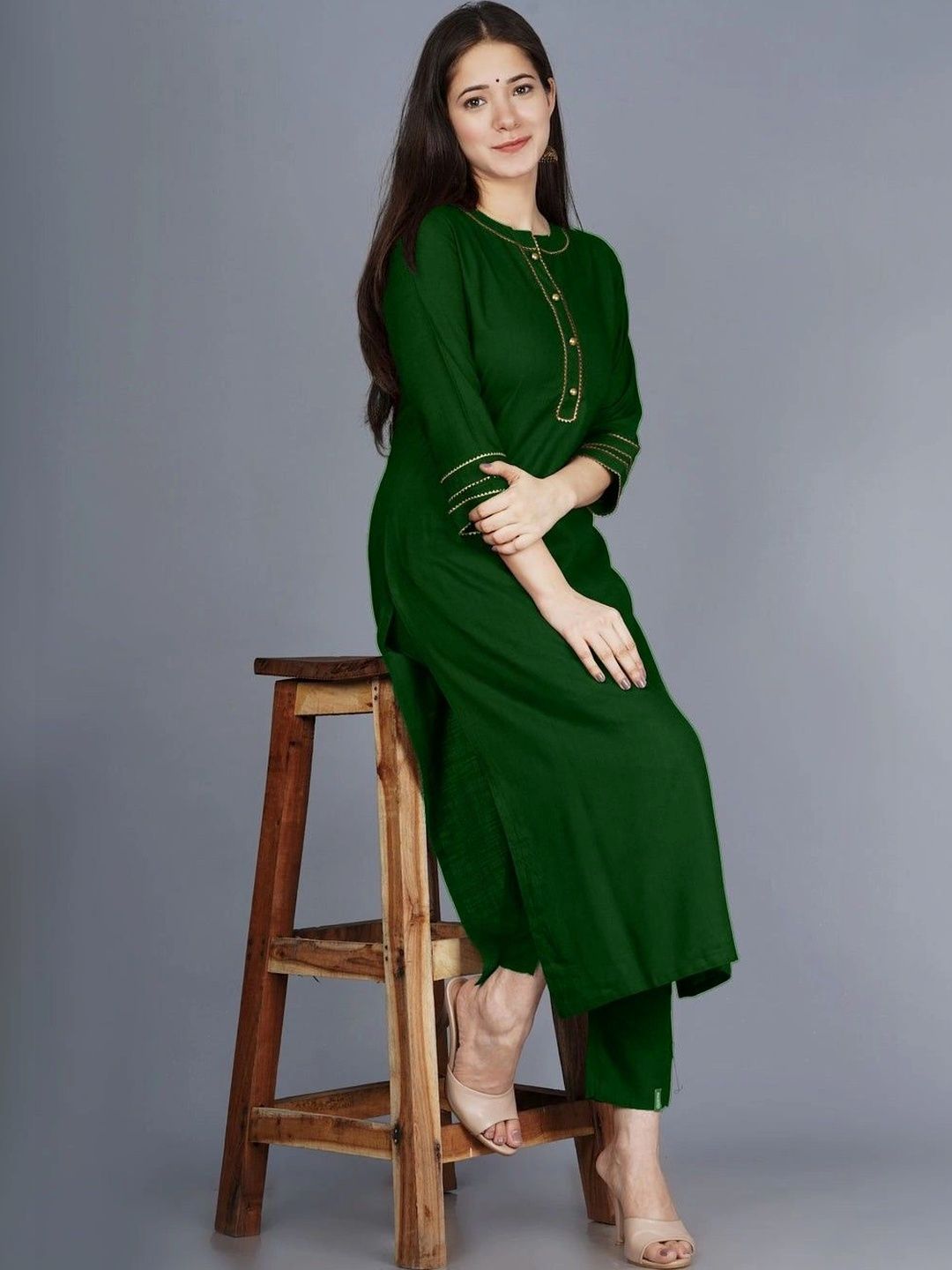 RAYIE COLLECTION Women Regular Thread Work Kurta with Trousers