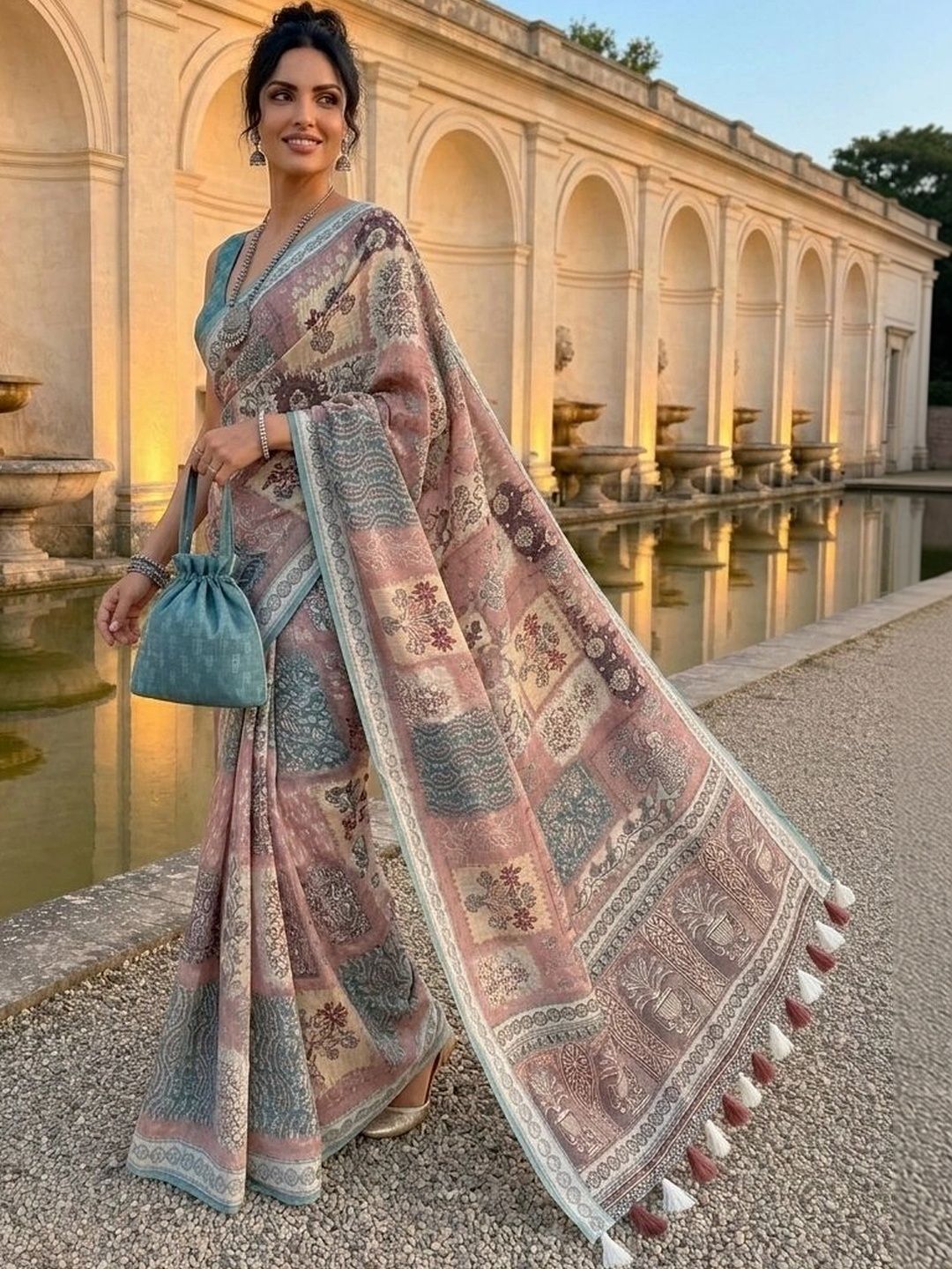 AANVI AANVI Ethnic Motifs Pure Linen Designer Block Print Saree