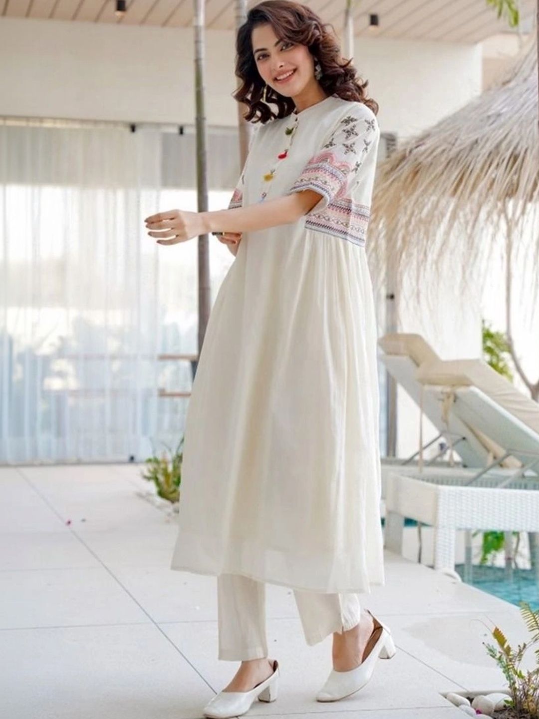 Vastranchal Women Ethnic Motifs Embroidered Empire Thread Work Kurta with Trousers