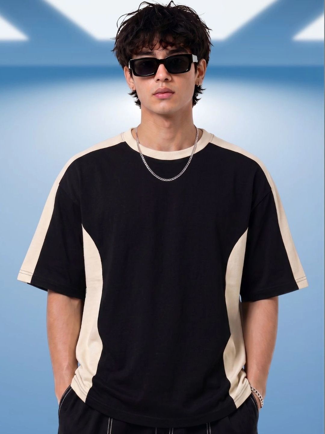 MEG FASHION Men Colourblocked T-shirt