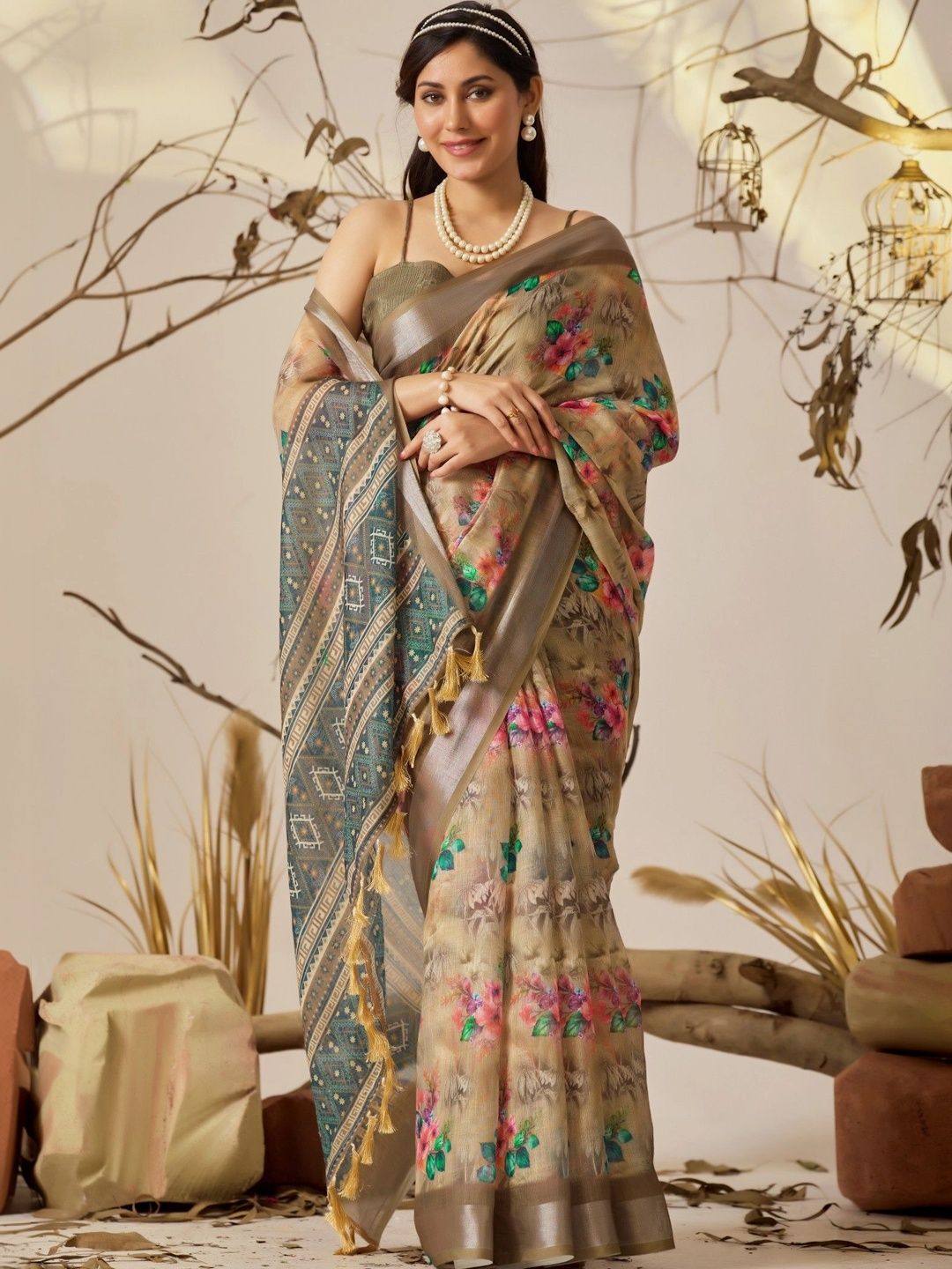Rangrath Floral Pure Cotton Fusion Banarasi Saree