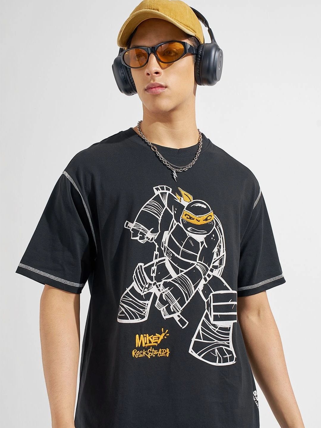 HIGHLANDER Men Ninja Hattori Printed Drop-Shoulder Sleeves T-shirt