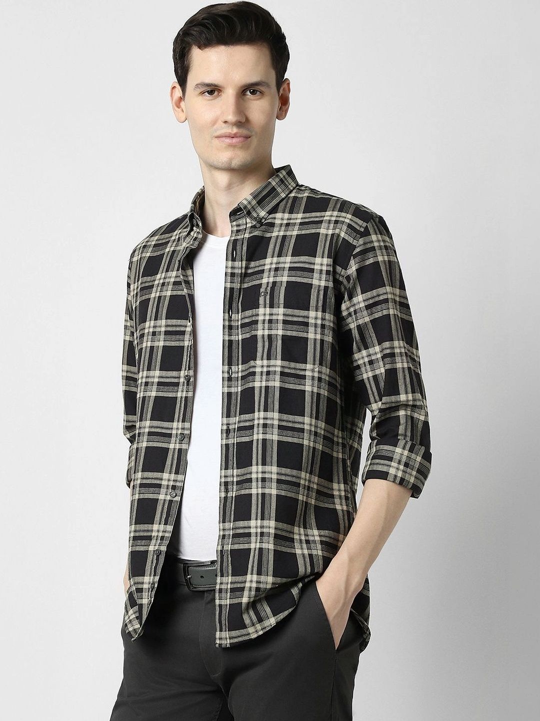 Peter England Casuals Men Slim Fit Checked Casual Shirt