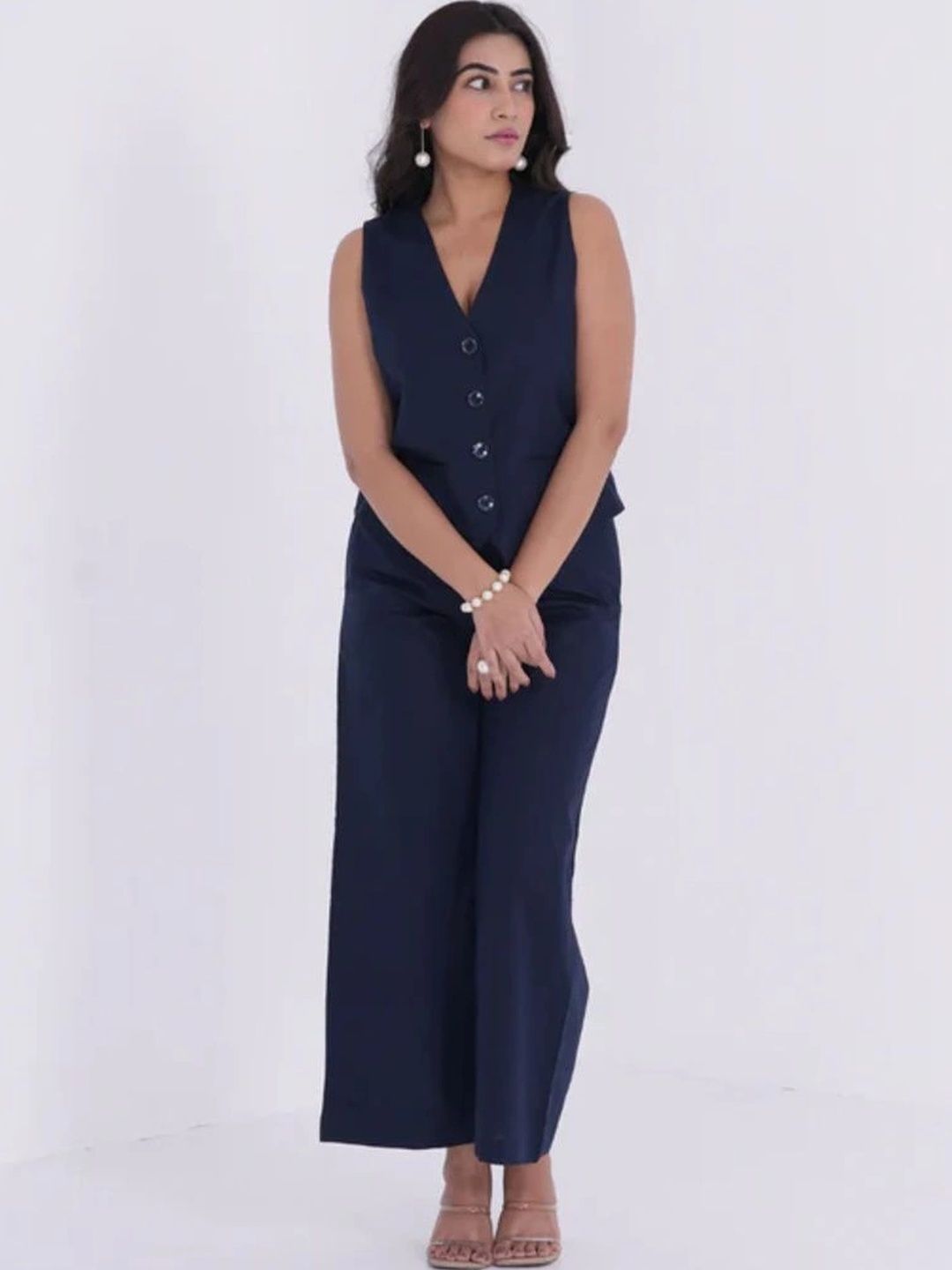 Loops & Hangers Loops & Hangers Solid Waistcoat with Palazzos