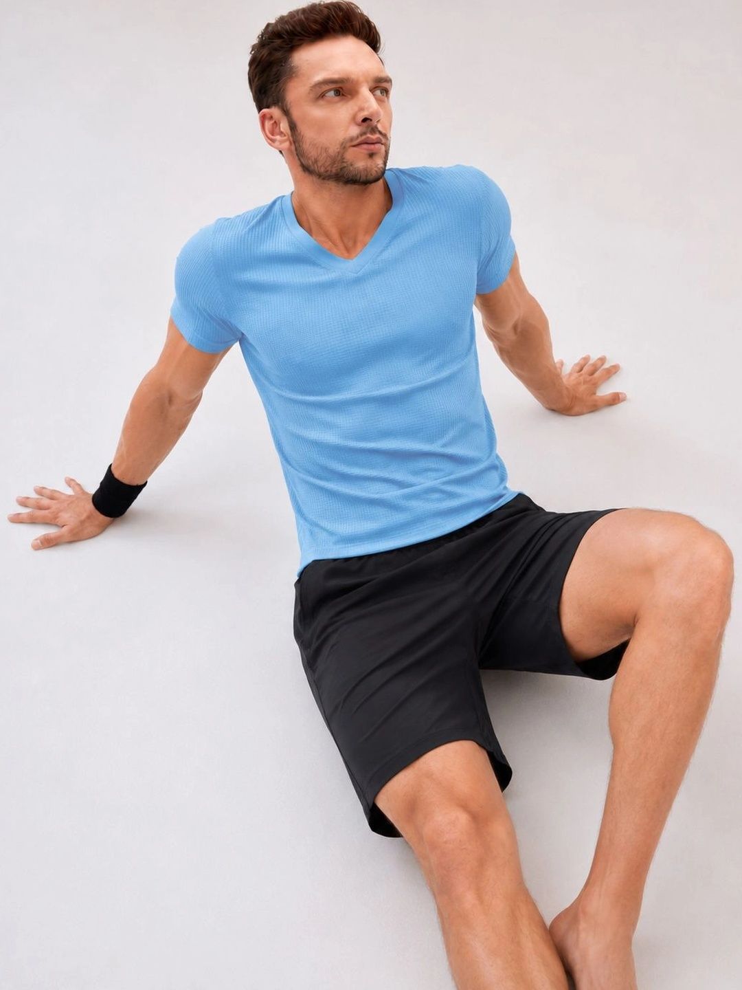 Friskers Friskers Men V-Neck T-shirt