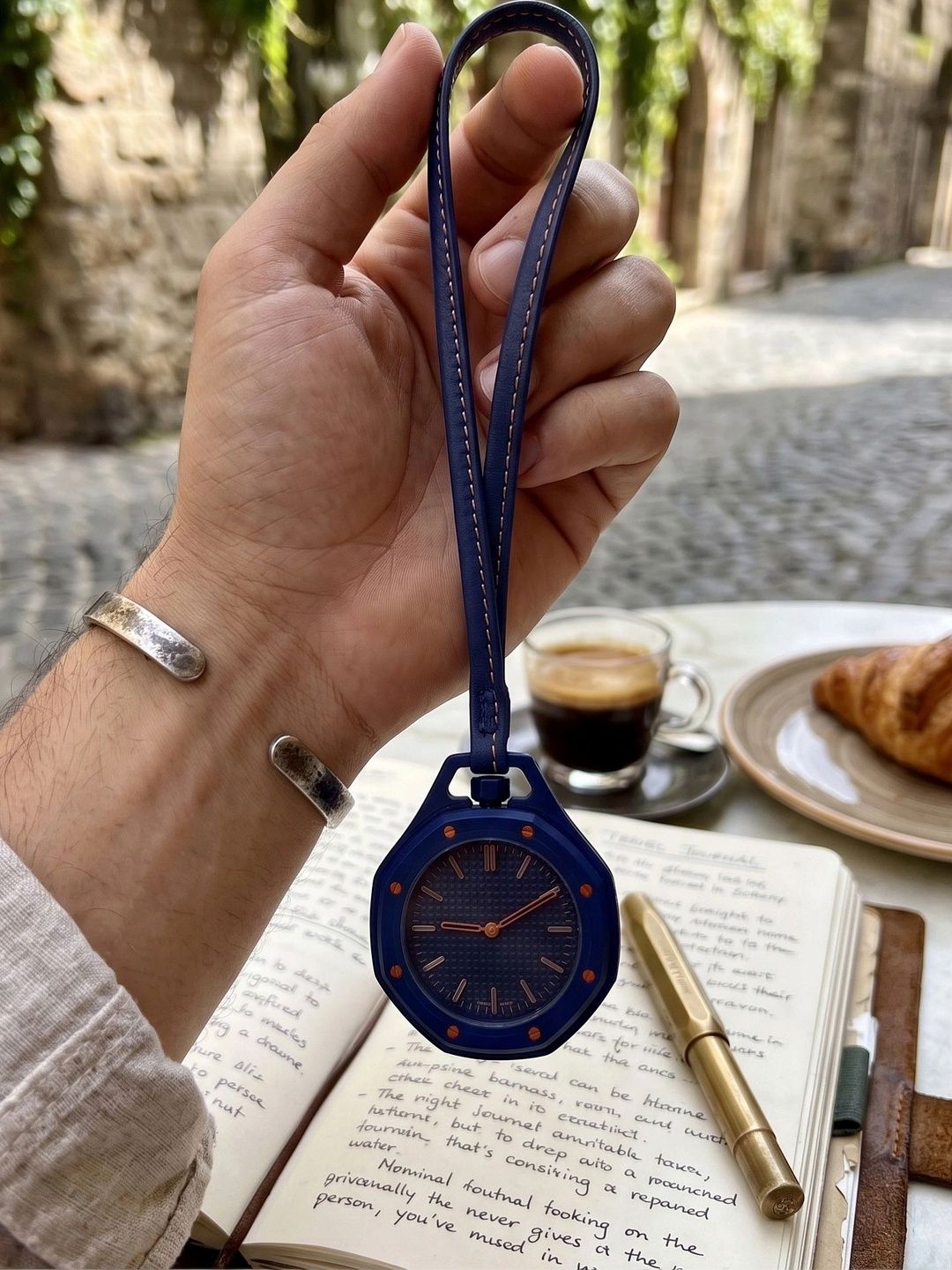 Shocknshop Unisex Dial & Leather Straps Analogue Automatic Watch WCH387Blue
