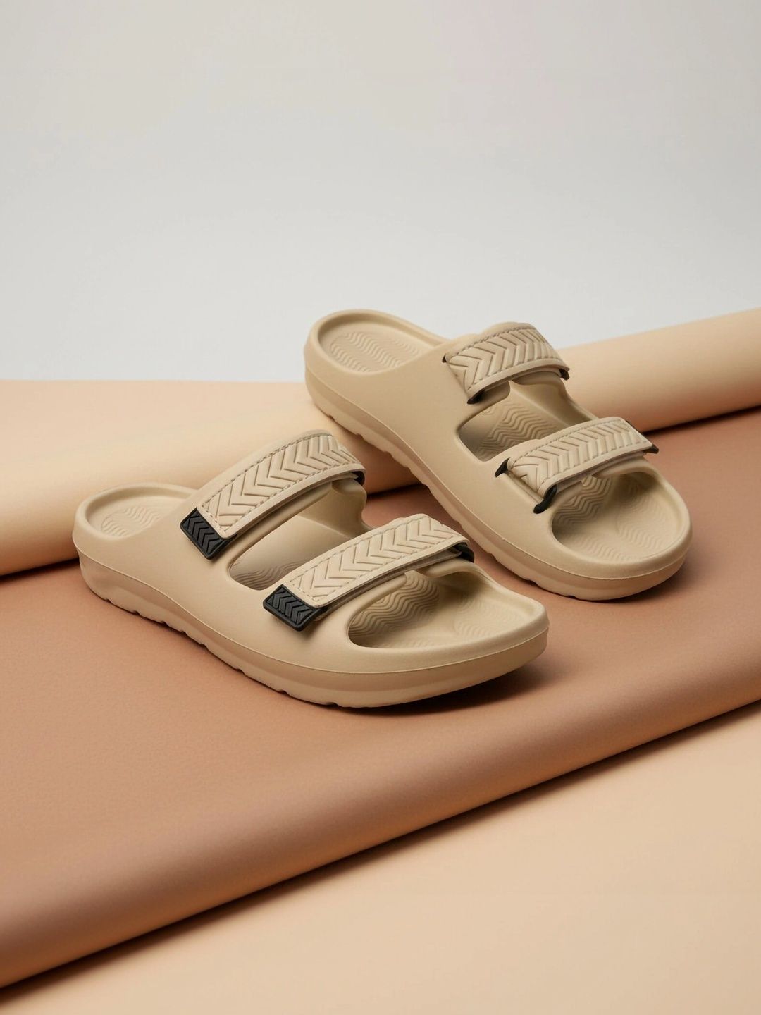 Smoothlite Men Sliders