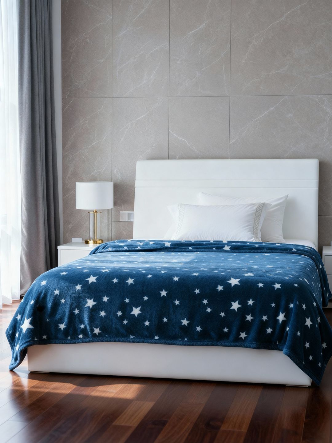 Raymond Home Raymond Home Blue & Blue Cartoon Characters Mild Winter 300 GSM Blanket