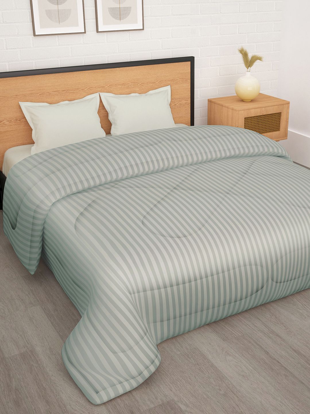 Story@home Story@home Grey Striped 180 GSM Ac Room Reversible Double Bed Comforter