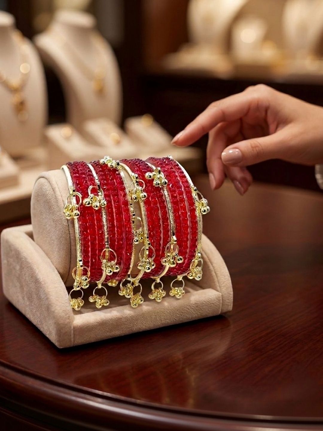 BeautyTrends BeautyTrends Gold-Plated Stone Studded & Beaded Bangle