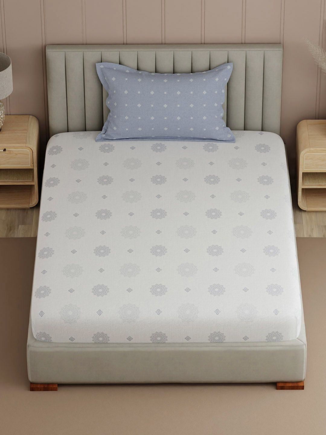 Boutique Living India Boutique Living India Off White Geometric 200 TC Single Bedsheet with 1 Pillow Covers