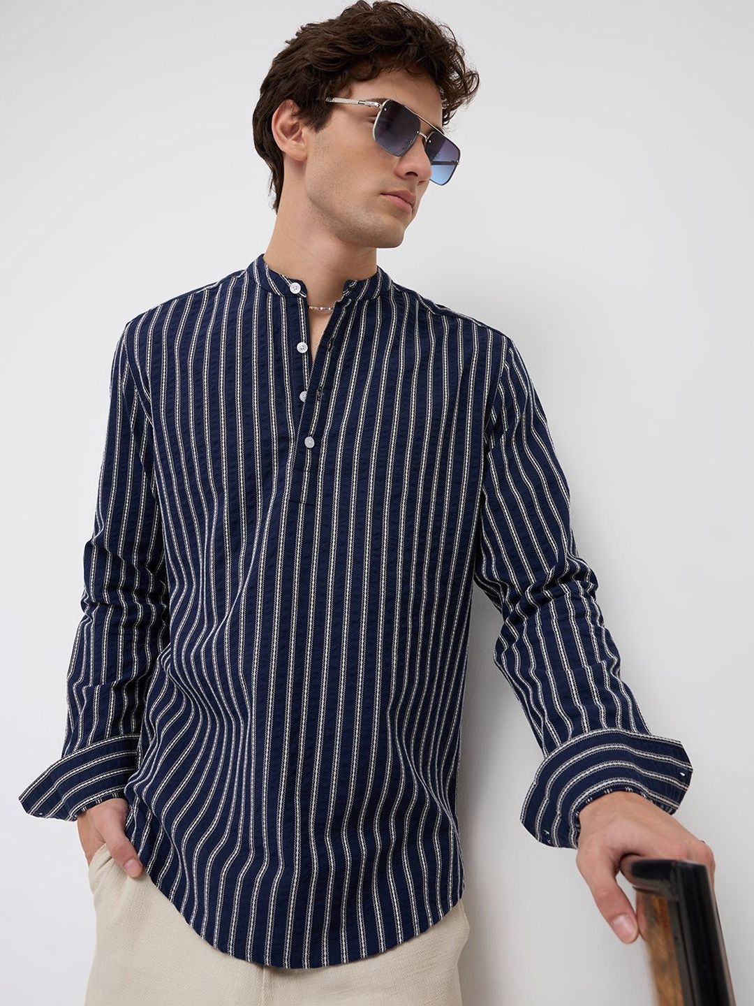 VASTRADO Luxe Coastal Navy Motif Embroidered Striped Kurta