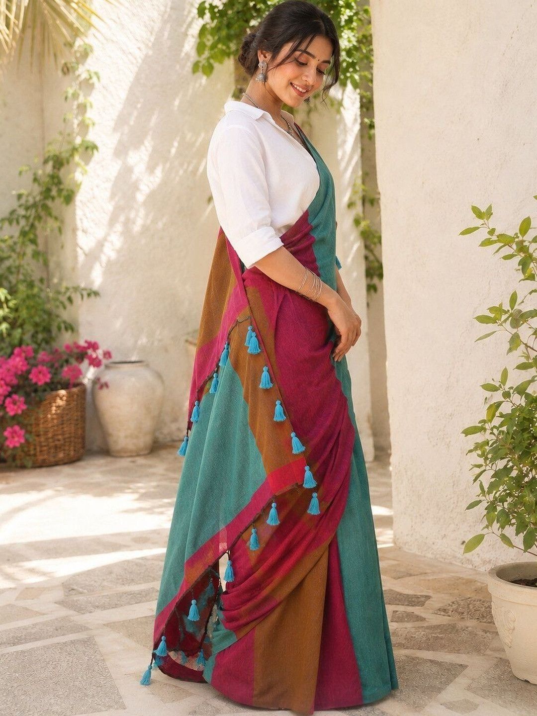 Niska Colourblocked Pure Cotton Handloom Saree