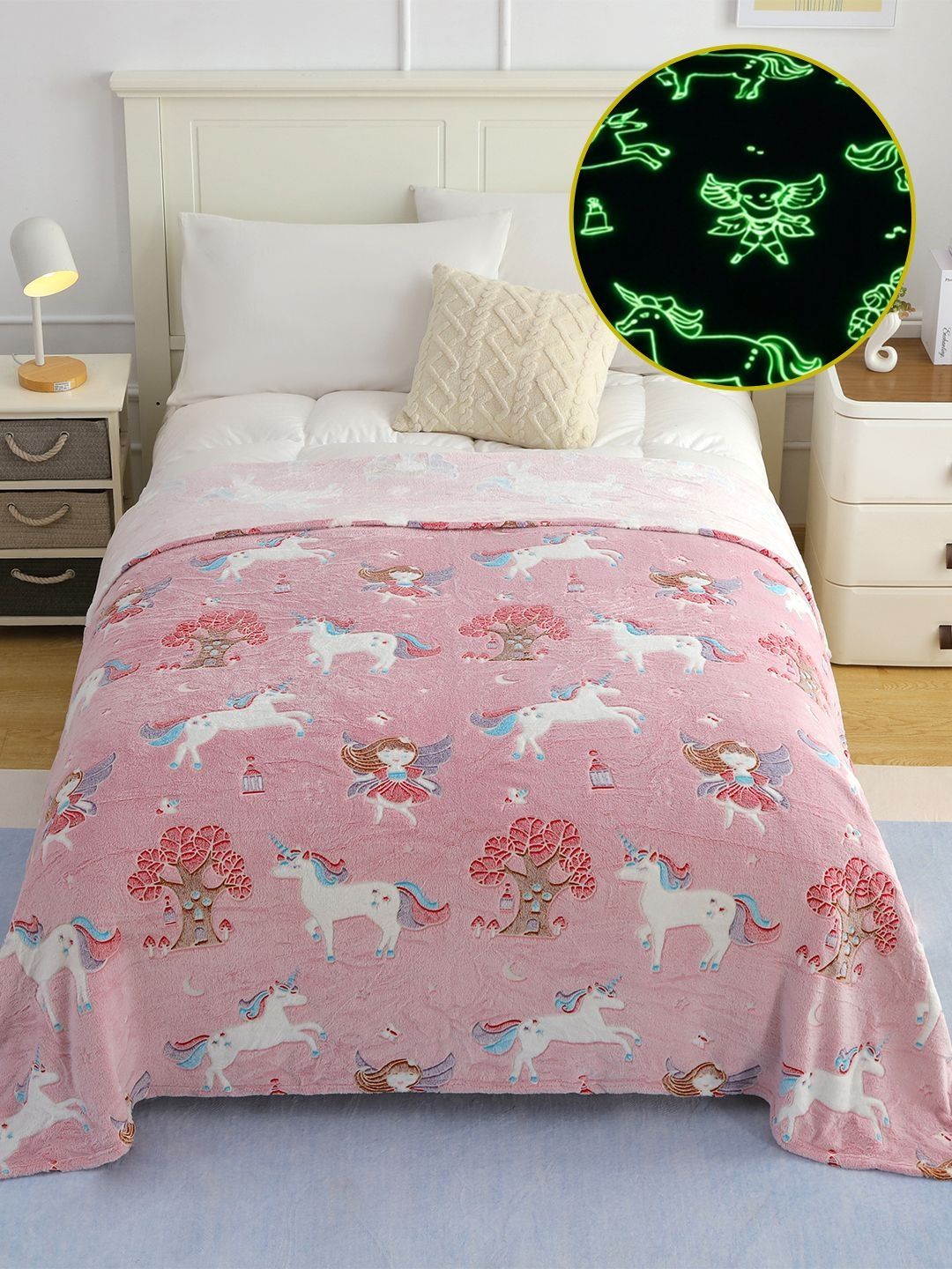 Story@home Story@home Kids Baby Pink Glow In Dark Unicorn Single Bed 300 GSM Blanket