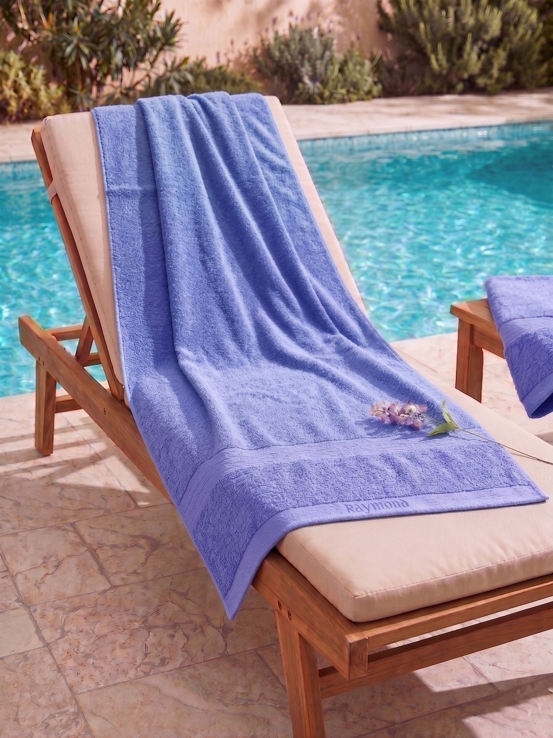 Raymond Home Raymond Home Blue Pure Cotton 380 GSM Pool Towel