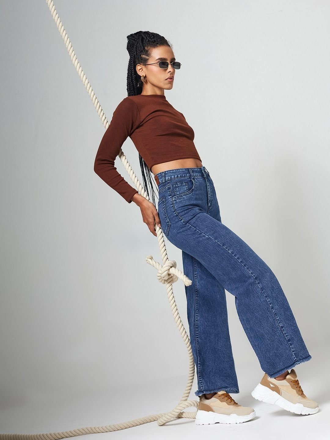 DOLCE CRUDO Women Wide Leg High-Rise Low Distress Light Fade Cuffed Hem Stretchable Jeans