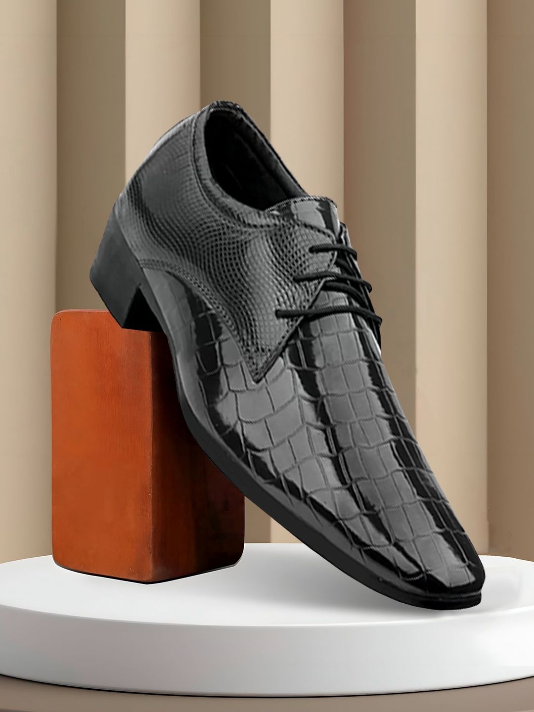 baxxico Men Textured Synthetic Leather Pointed Toe Lace-Ups Derbys Shoes