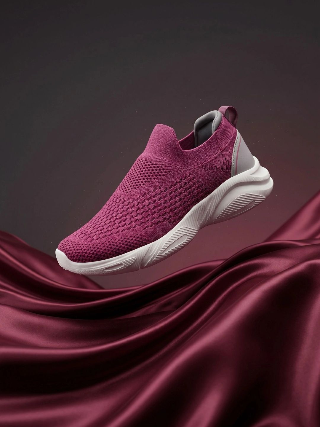 HRX by Hrithik Roshan Women Mesh Walking Non-Marking Shoes