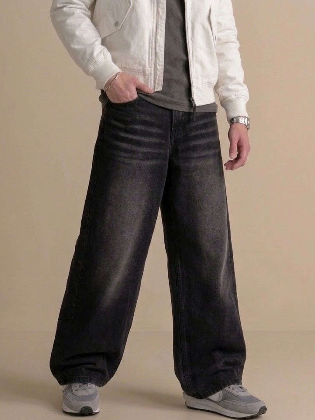 FEBRi Men Wide Leg Mid-Rise Light Fade Jeans
