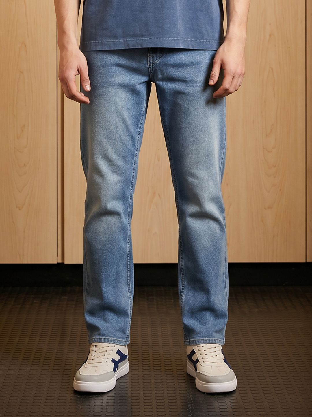Aeropostale Men Straight Fit Stretchable  Jeans