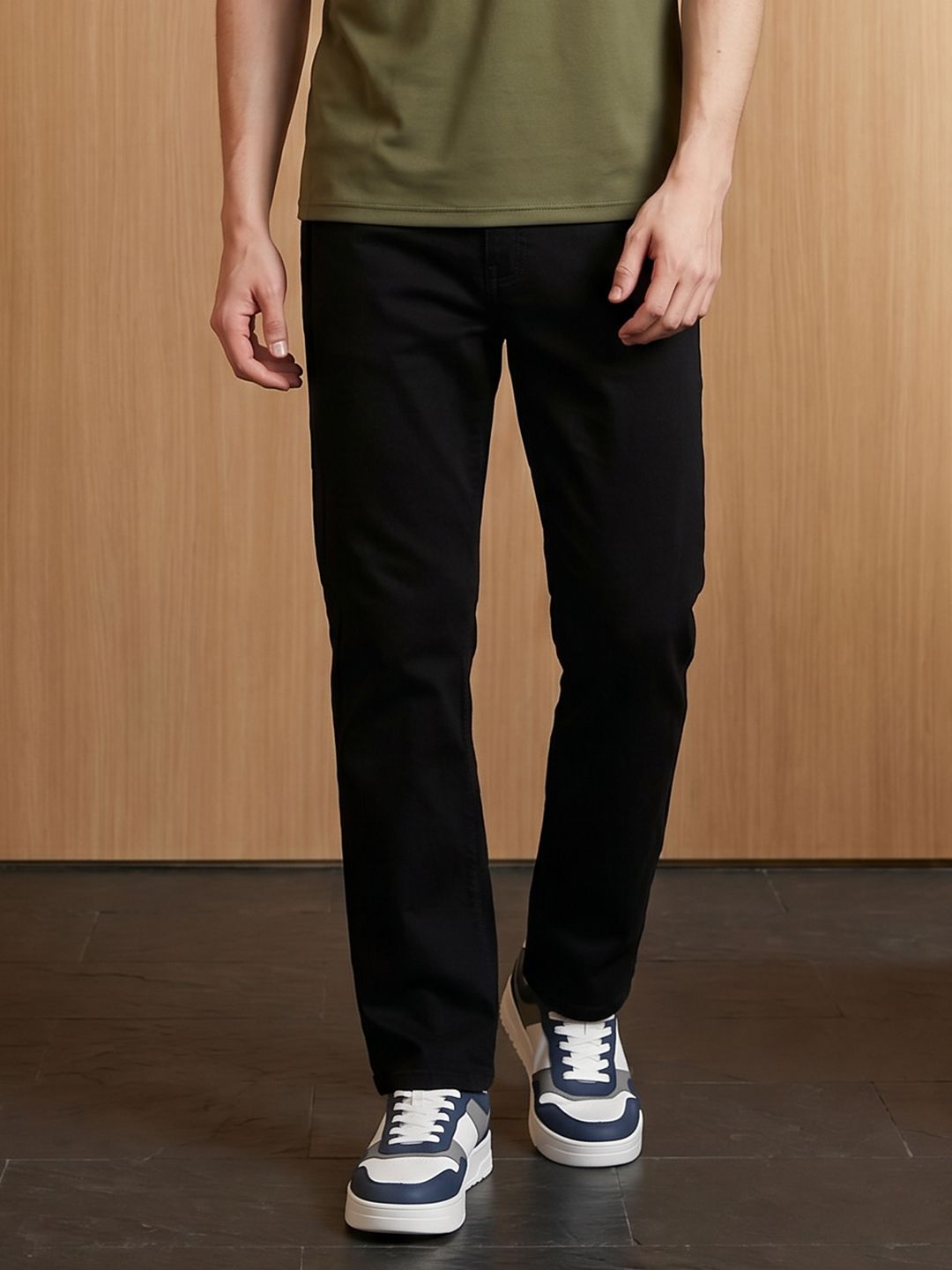 Aeropostale Men Straight Fit Stretchable Jeans