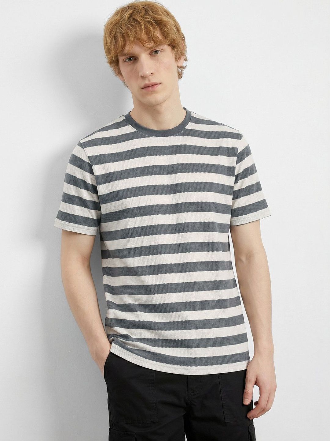 R&B Men Striped T-shirt