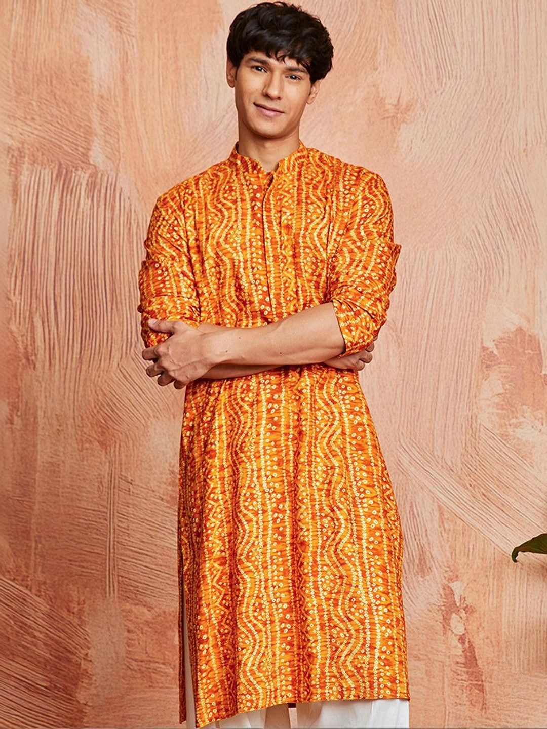 VASTRAMAY Bandhani Printed Mandarin Collar Straight Kurta