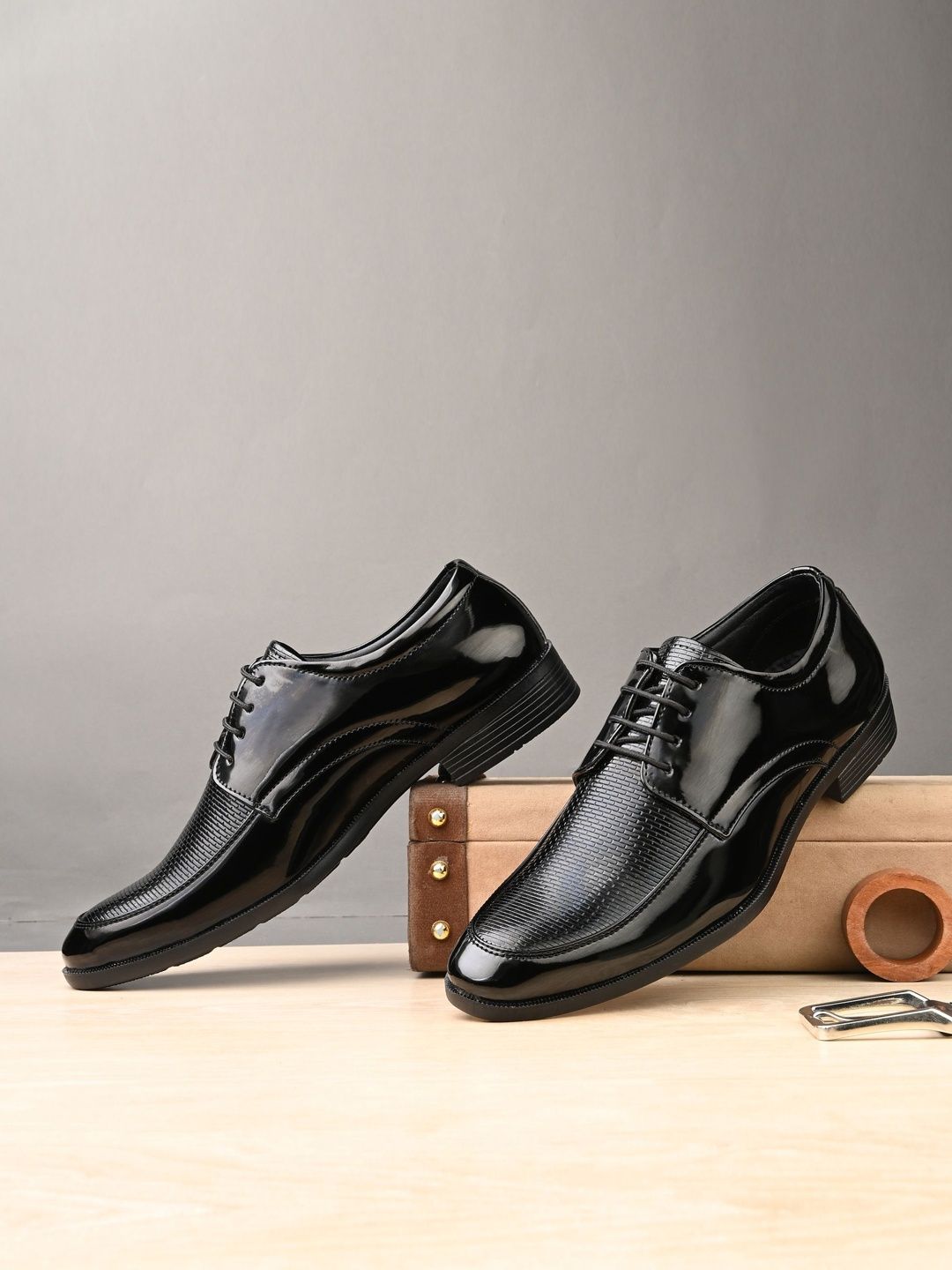Azzaro Black Men Textured Formal Derbys