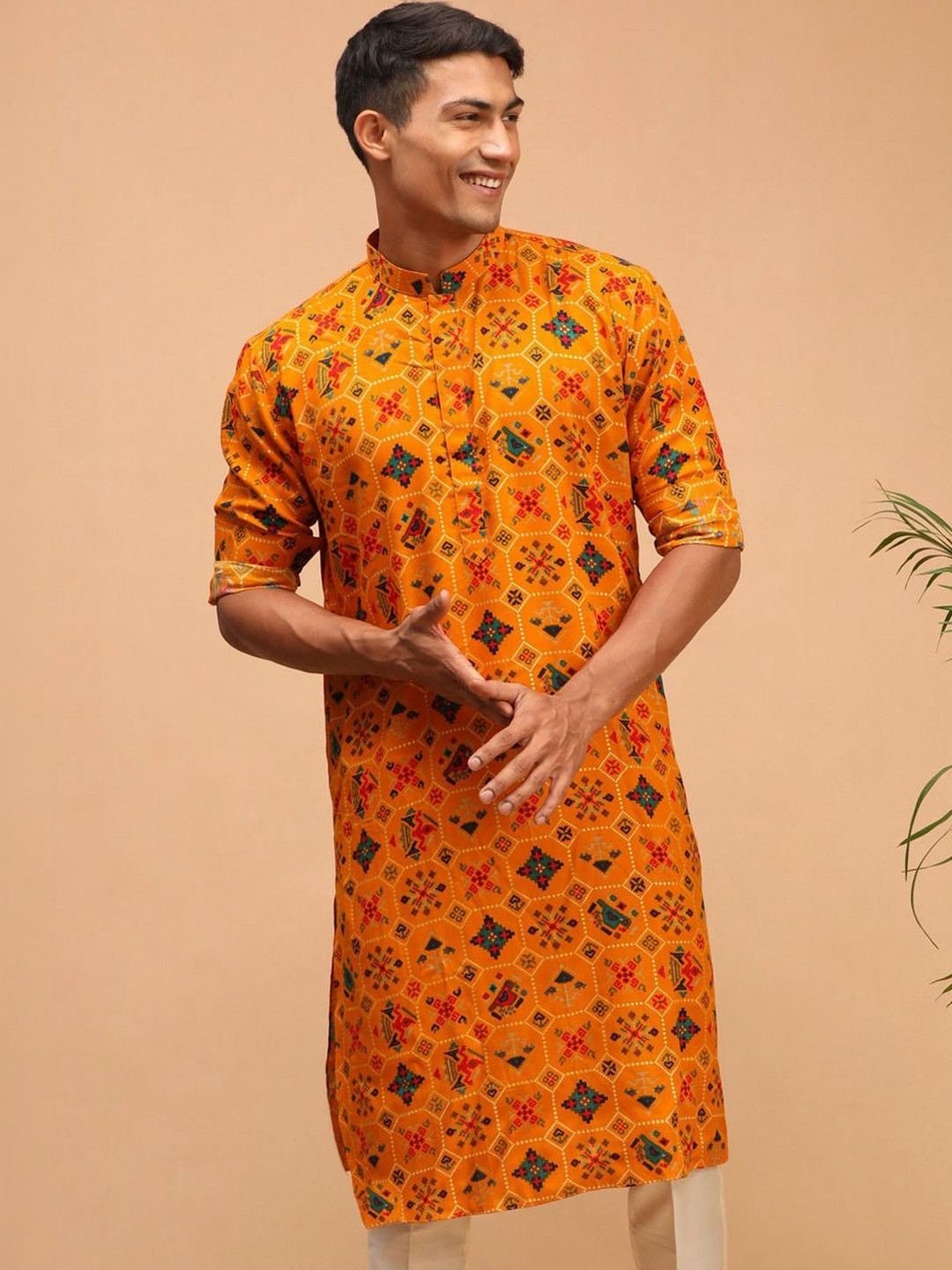 VASTRAMAY Men Yellow Patola Printed Rayon Kurta