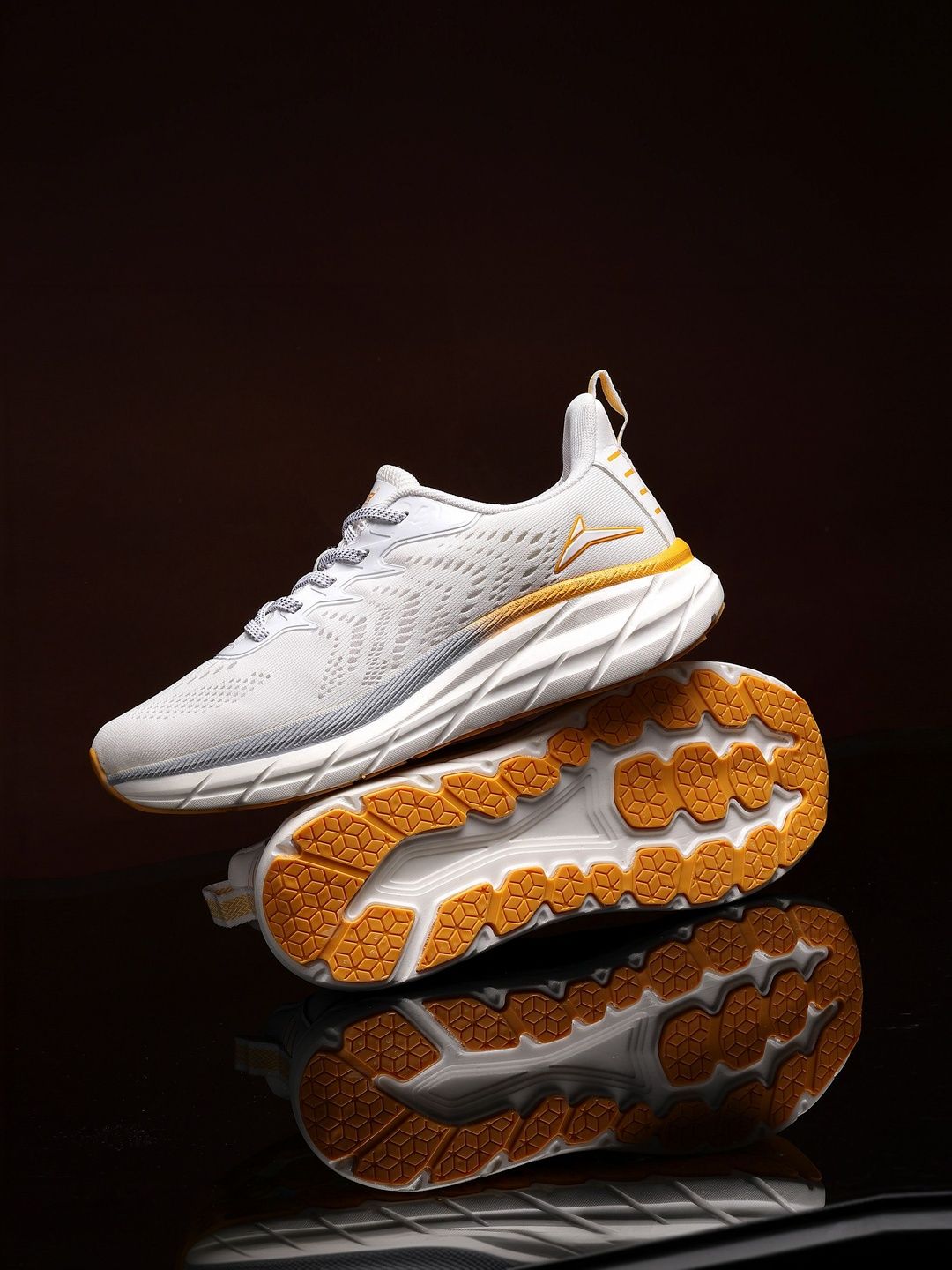 JQR Men ATLANTA White Running Shoes