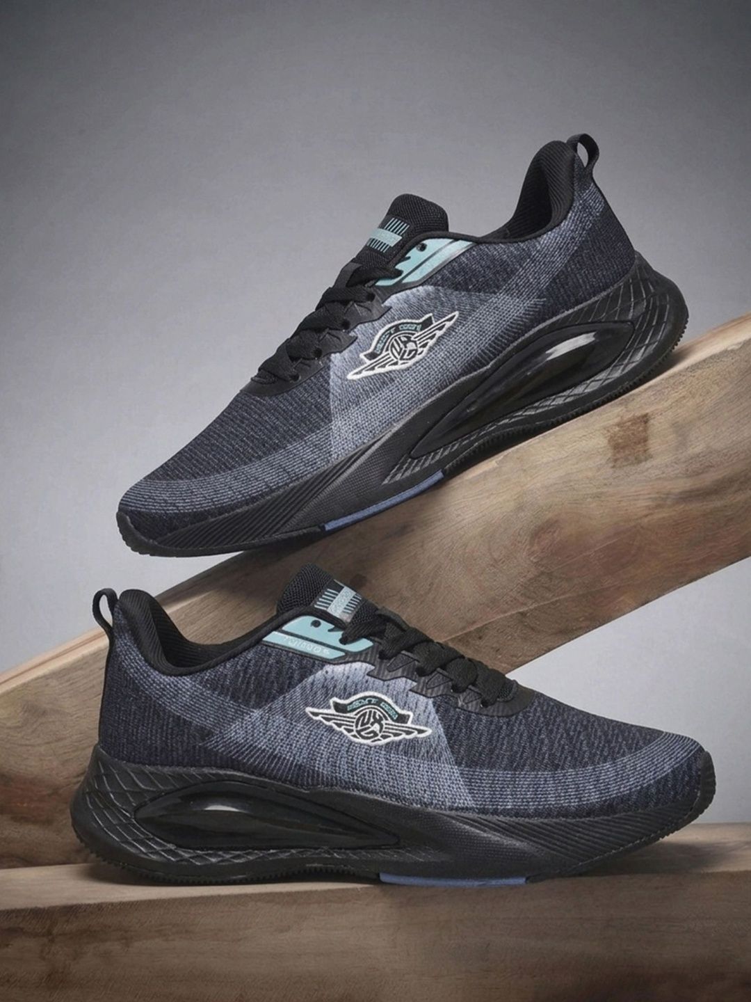 Columbus Men Mesh Running Shoes