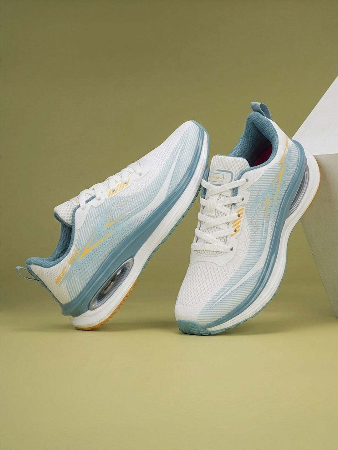 Columbus Men Mesh Running Non-Marking Shoes