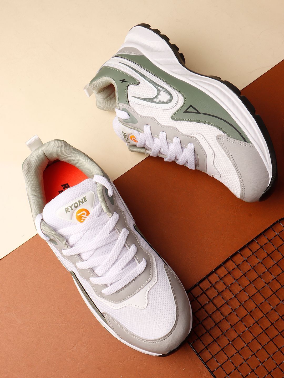RYDNE Men Running Shoes