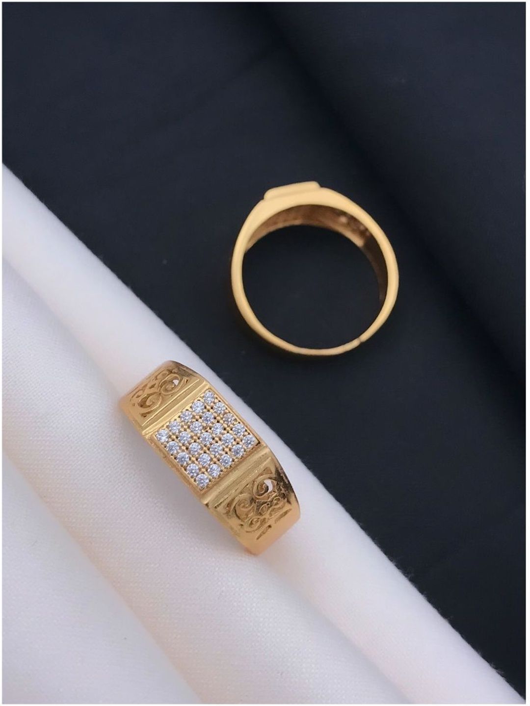 GKKAKADIYA Unisex Gold-Plated Cubic Zirconia Finger Ring