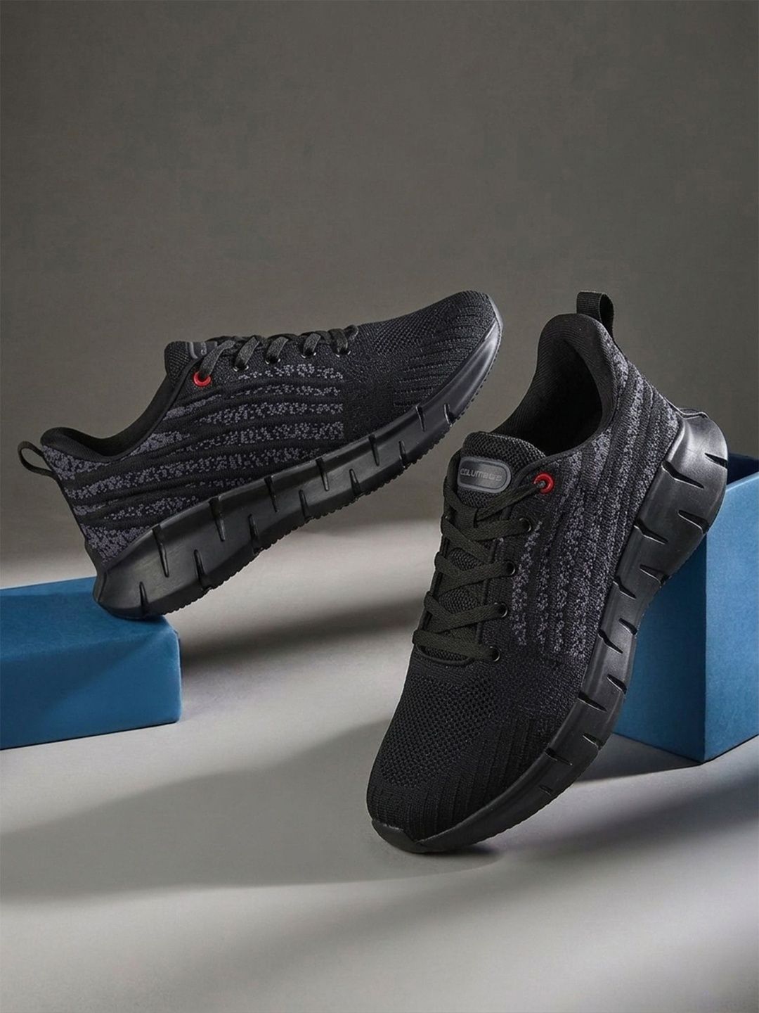 Columbus Men Mesh Running Shoes