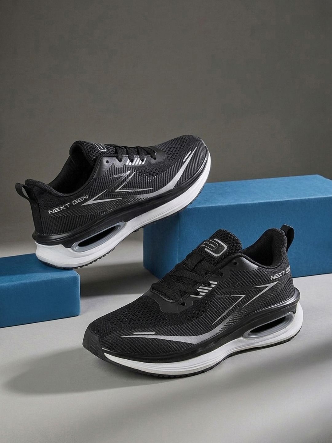 Columbus Men Mesh Running Shoes