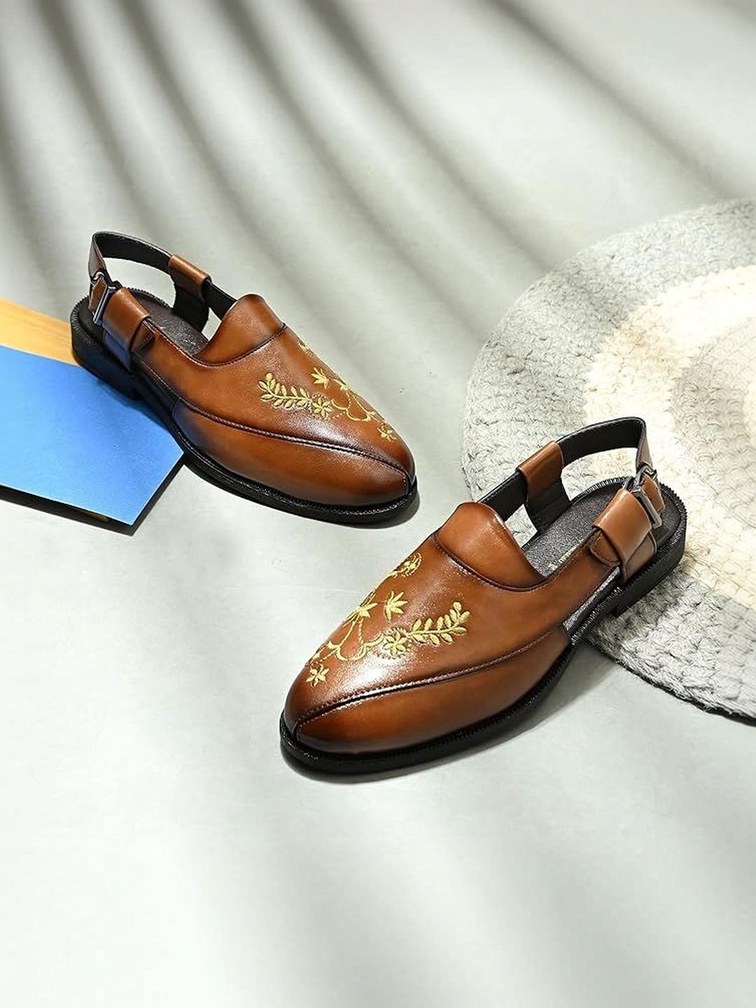 Vellinto Men Shoe-Style Sandals