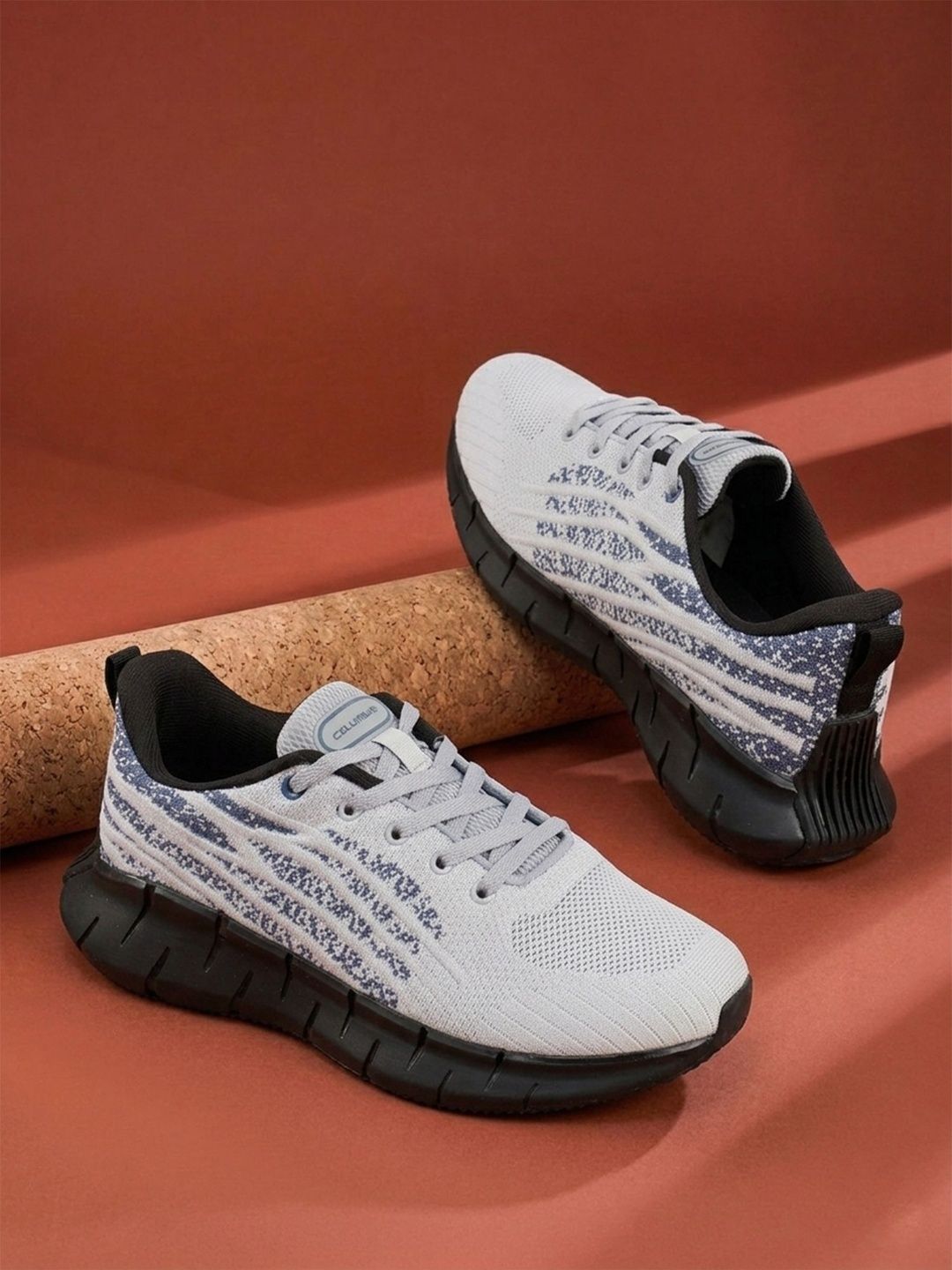 Columbus Men Mesh Running Shoes