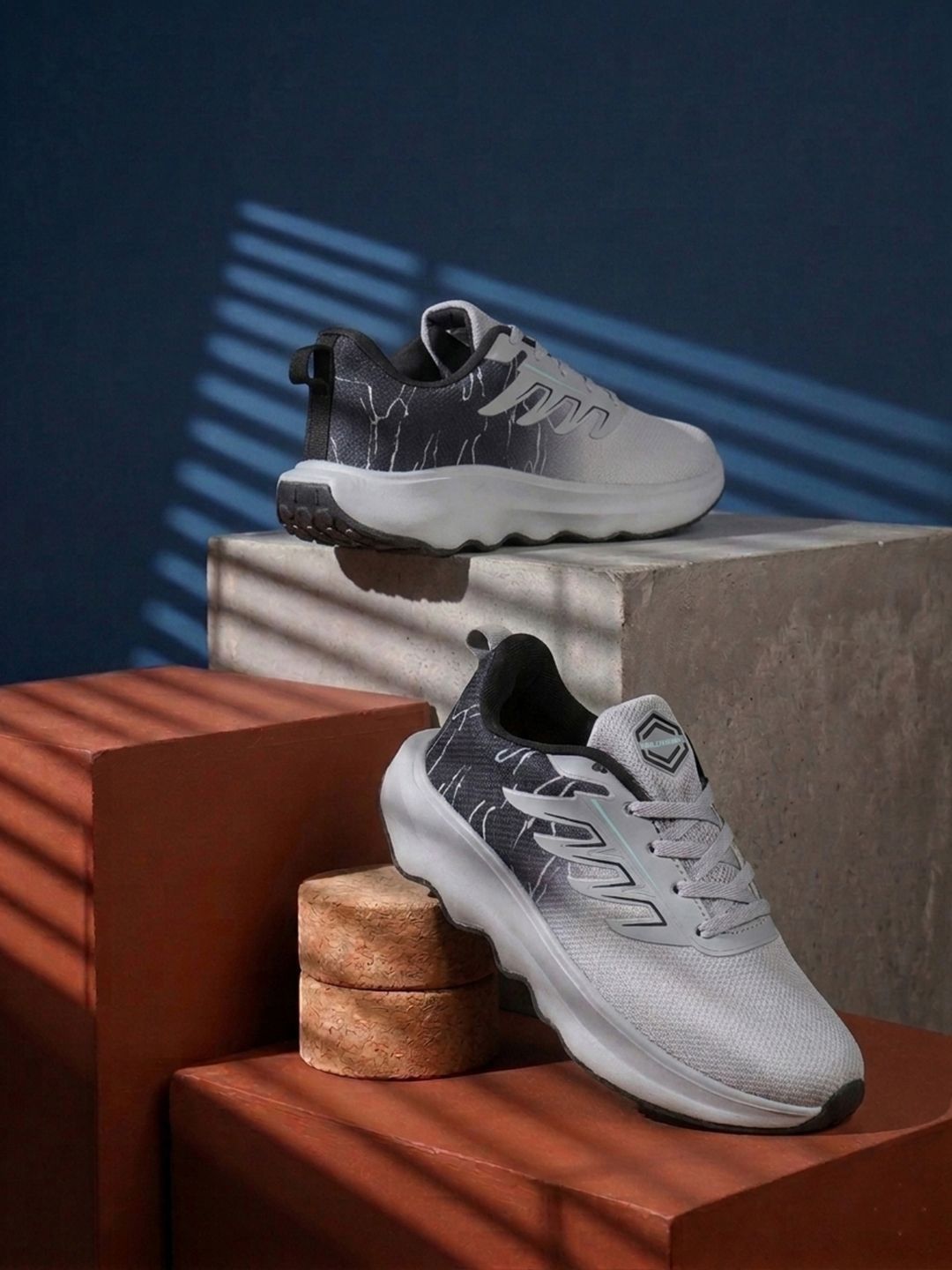 Columbus Men Mesh Running Shoes