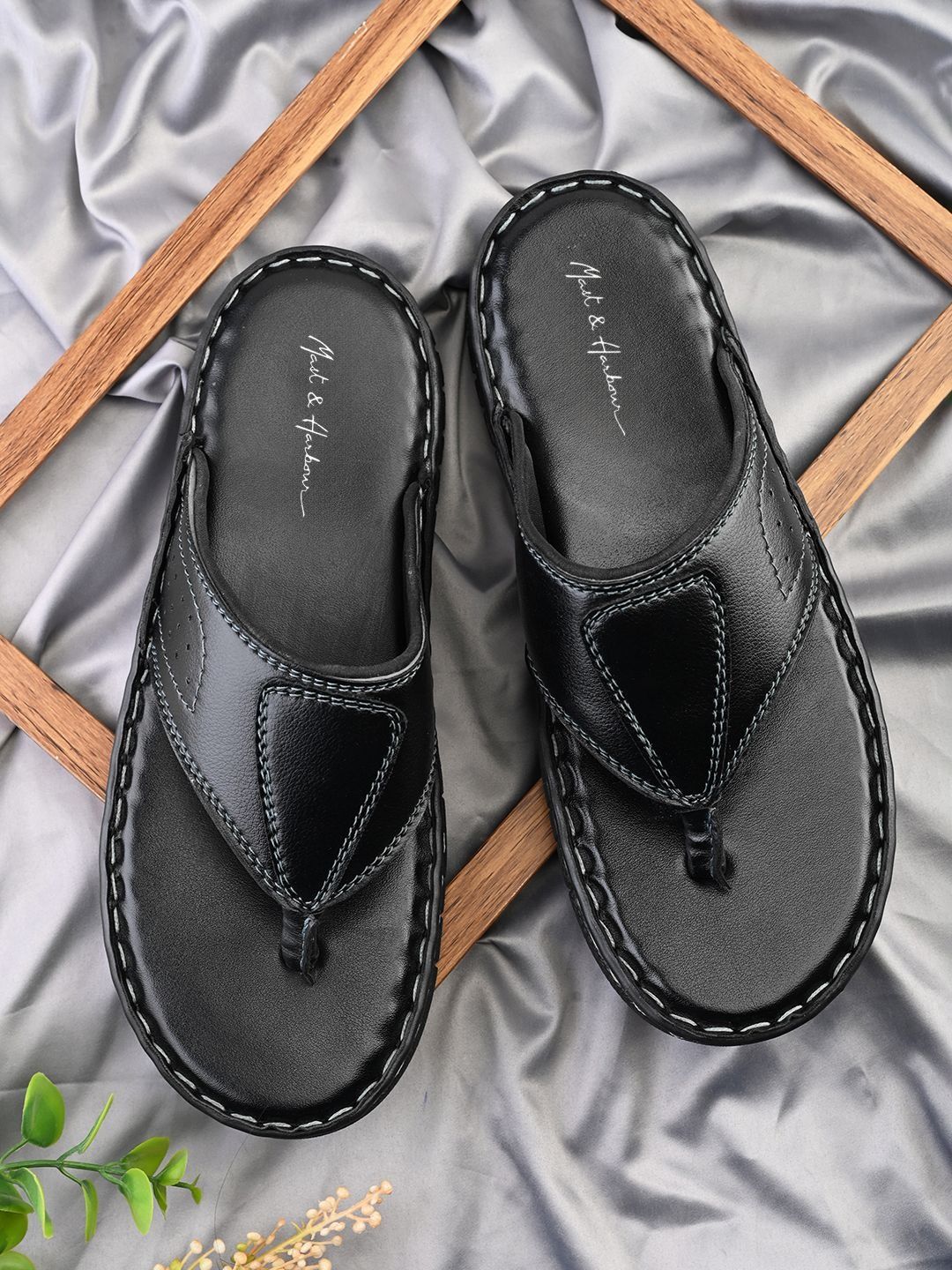 Mast & Harbour Men Thong Flip-Flops